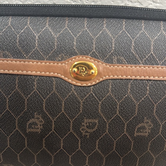 Dior Clutch - Picture 4 of 9